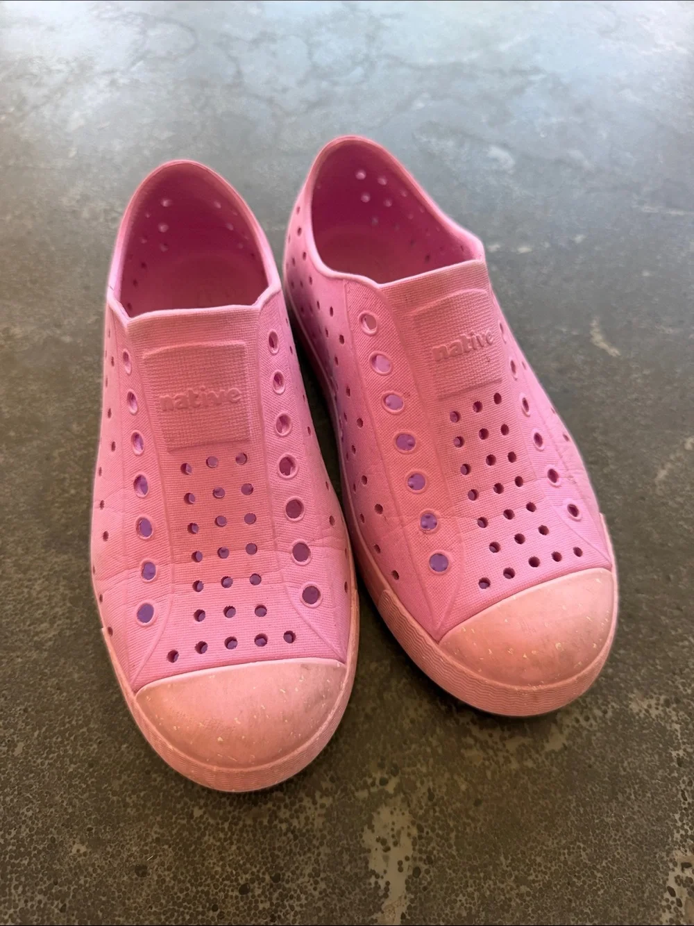 Native Kids Slip-On Water Shoes in Pink